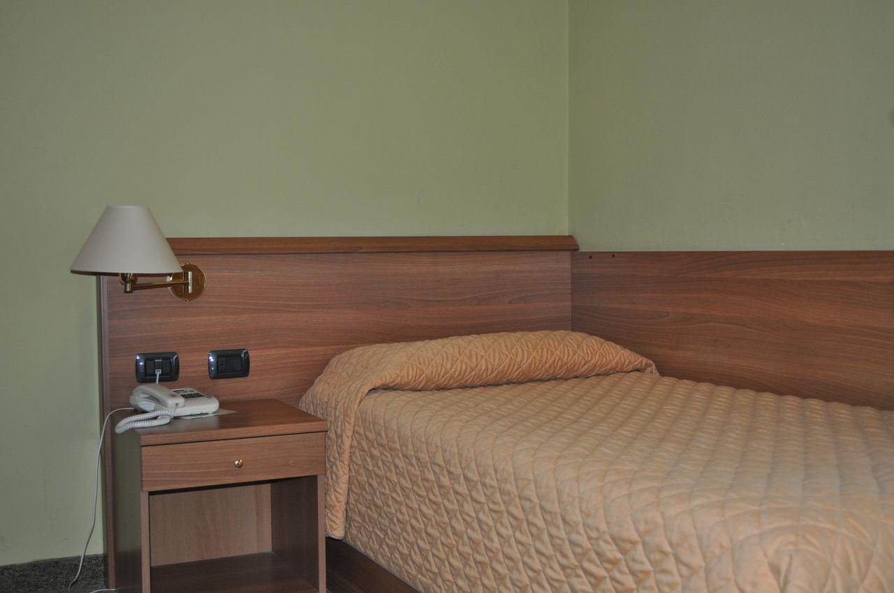 Hotel Premeno Exterior photo