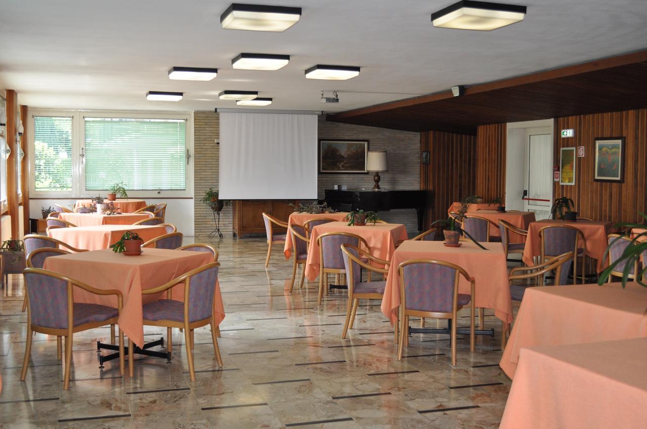 Hotel Premeno Exterior photo