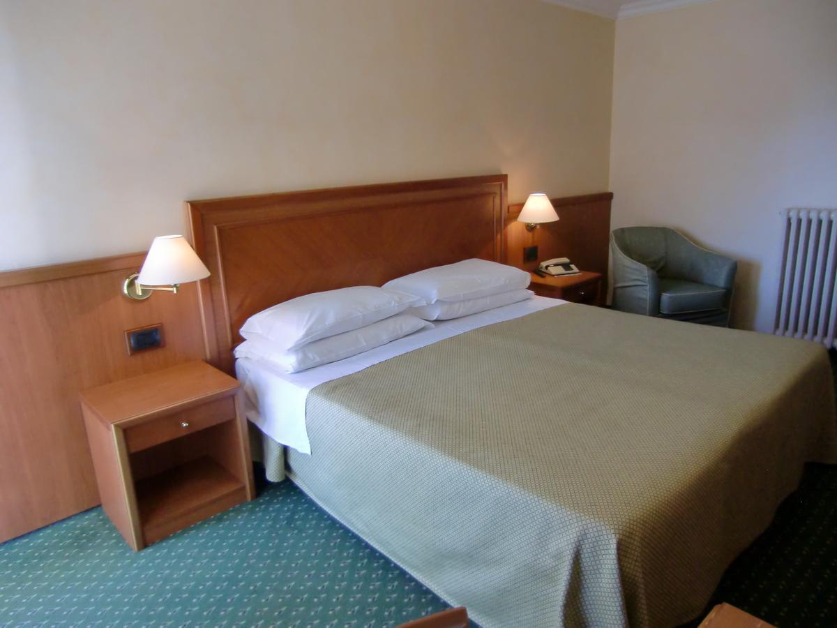 Hotel Premeno Exterior photo